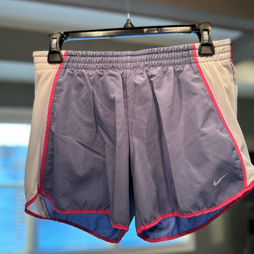 NIKE - Tempo Shorts